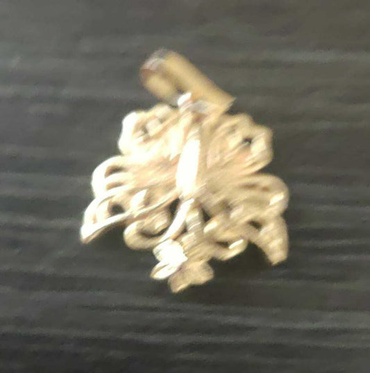 PENDANT 1.5GM GOLD PLATED WITH FIGURE OF SMALL BUTTERFLY PND006